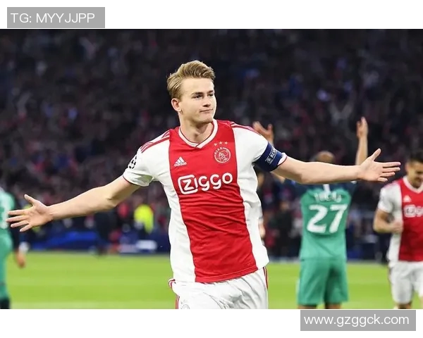 德里赫特入选欧洲杯最佳阵容，成为赛事最大惊喜