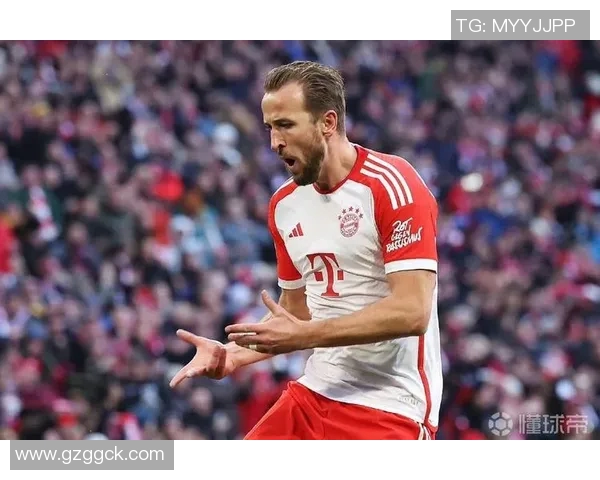 德甲巨人再度华丽登场,震撼新赛季球衣首发 德甲巨人再度华丽登场,震撼新赛季球衣首发